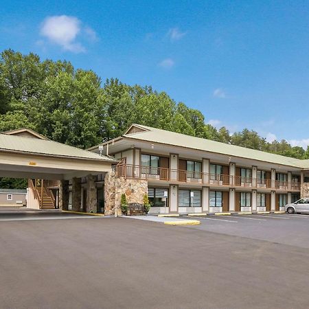 Quality Inn & Suites Mt Chalet Clayton Exterior foto