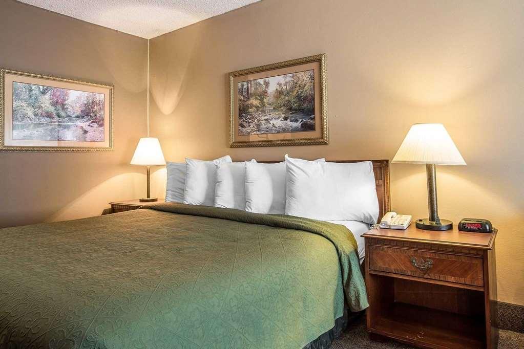 Quality Inn & Suites Mt Chalet Clayton Habitación foto